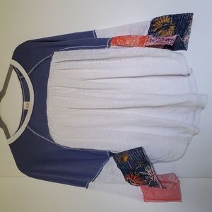 We the free flowy oversized top size small